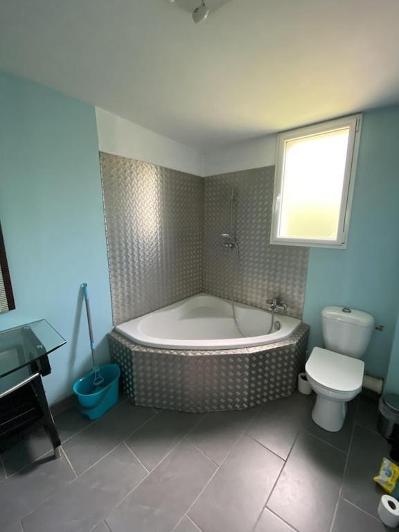 Maison Moderne Avec Piscine Chauffee Dans La Baie Du Mont St Michel 200M2 Yquelon Ngoại thất bức ảnh
